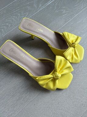 Chase + Chloe Yellow Bow Knot Mule Heels